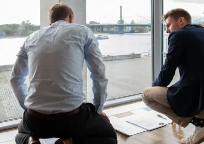Weiterbildung und Seminare im Schulungsraum am Rheinufer